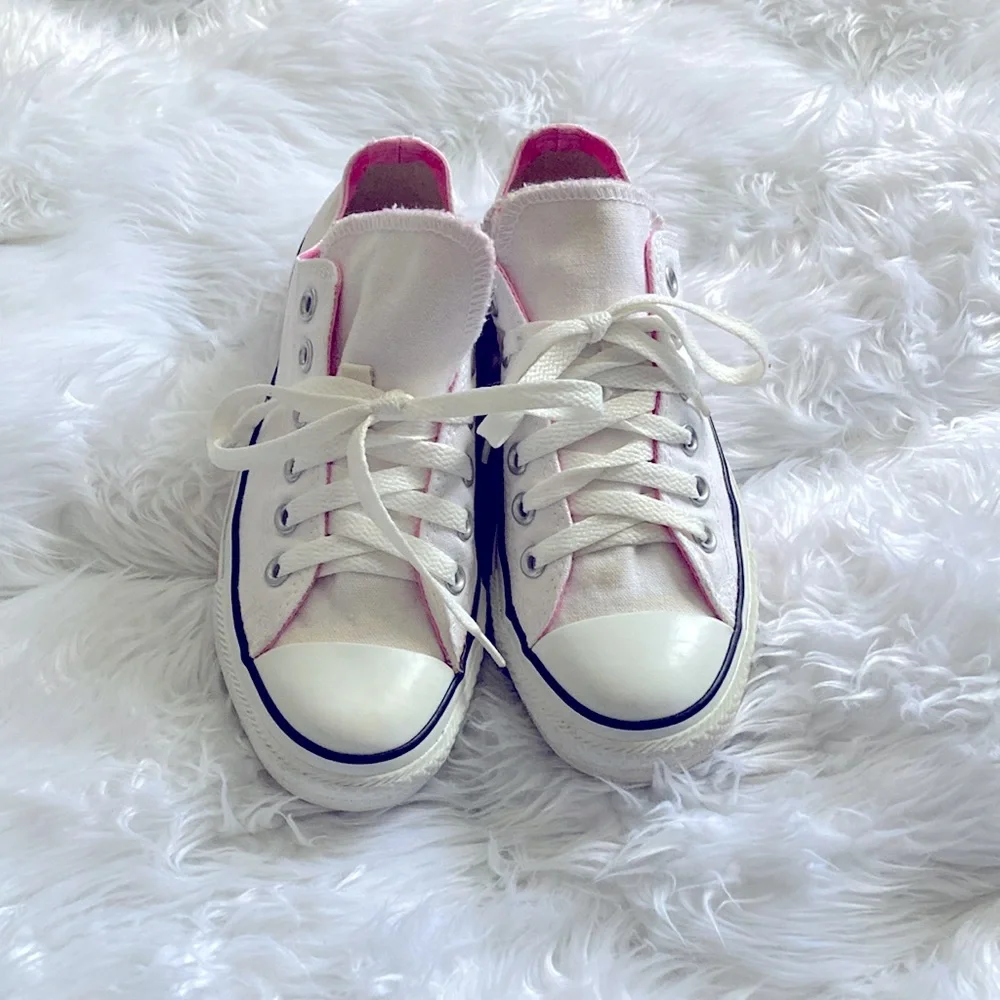 Converse Sneakers 5/$50 - Picture 2 of 5